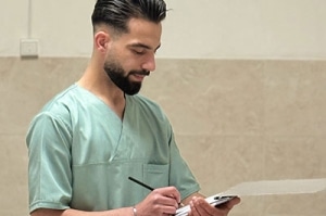 فرزین-داودنیا-پرستار