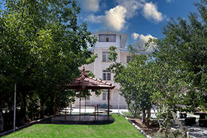 خانه-سپید نمای ساختمان